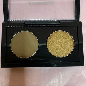 New in Box Mac Pro Colour x 2 Compact with 2 Eyeshadow Pots One Light, One Dark